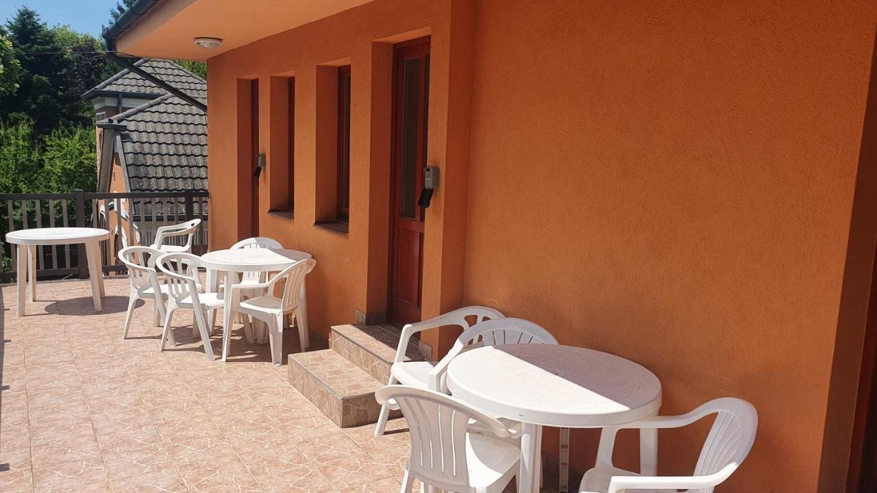Sunshine Sh Apartmanhaz Lägenhet Zamárdi Exteriör bild